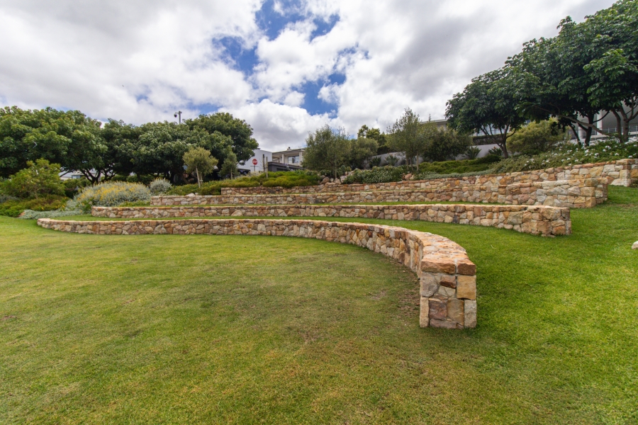 6 Bedroom Property for Sale in Baronetcy Estate Western Cape